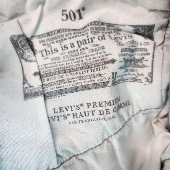 Levi's 501 High Rise Jean Shorts - Picture 7 of 8